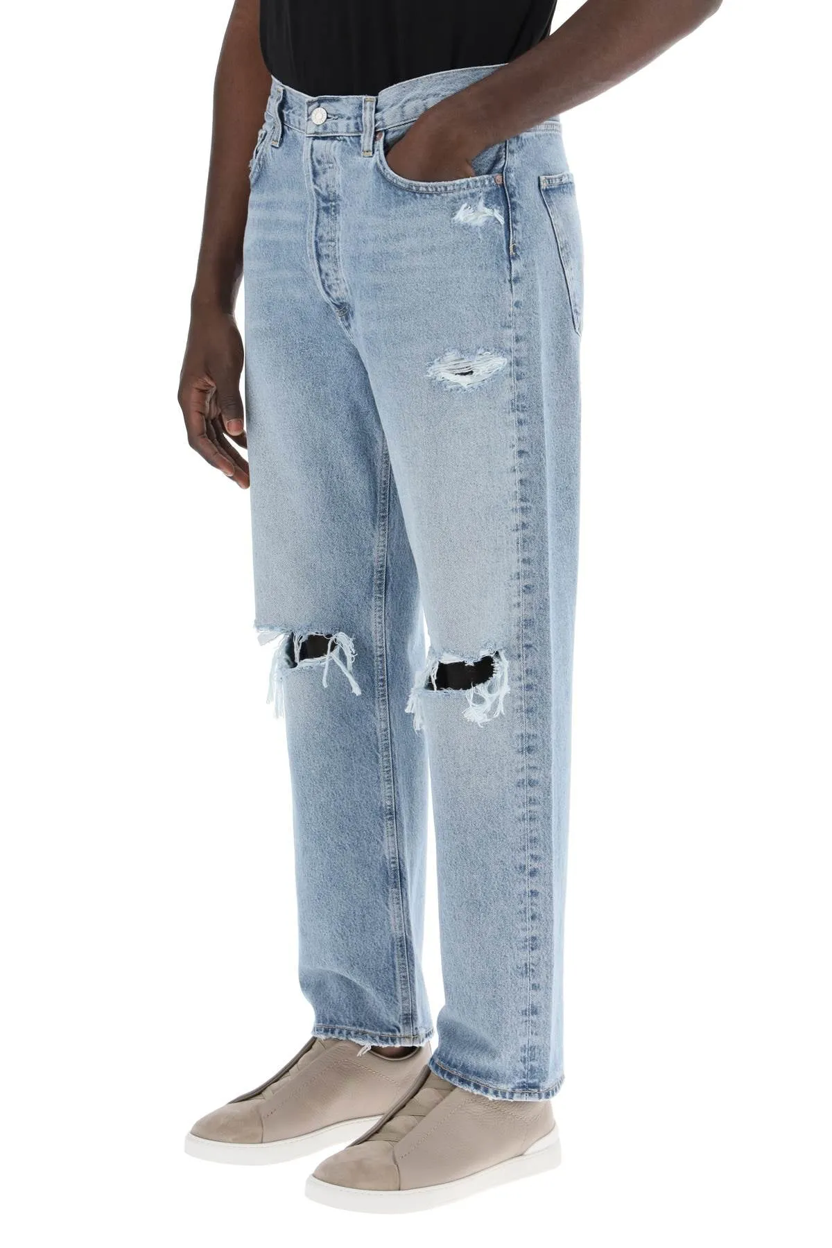 90s destroyed jeans with distressed details