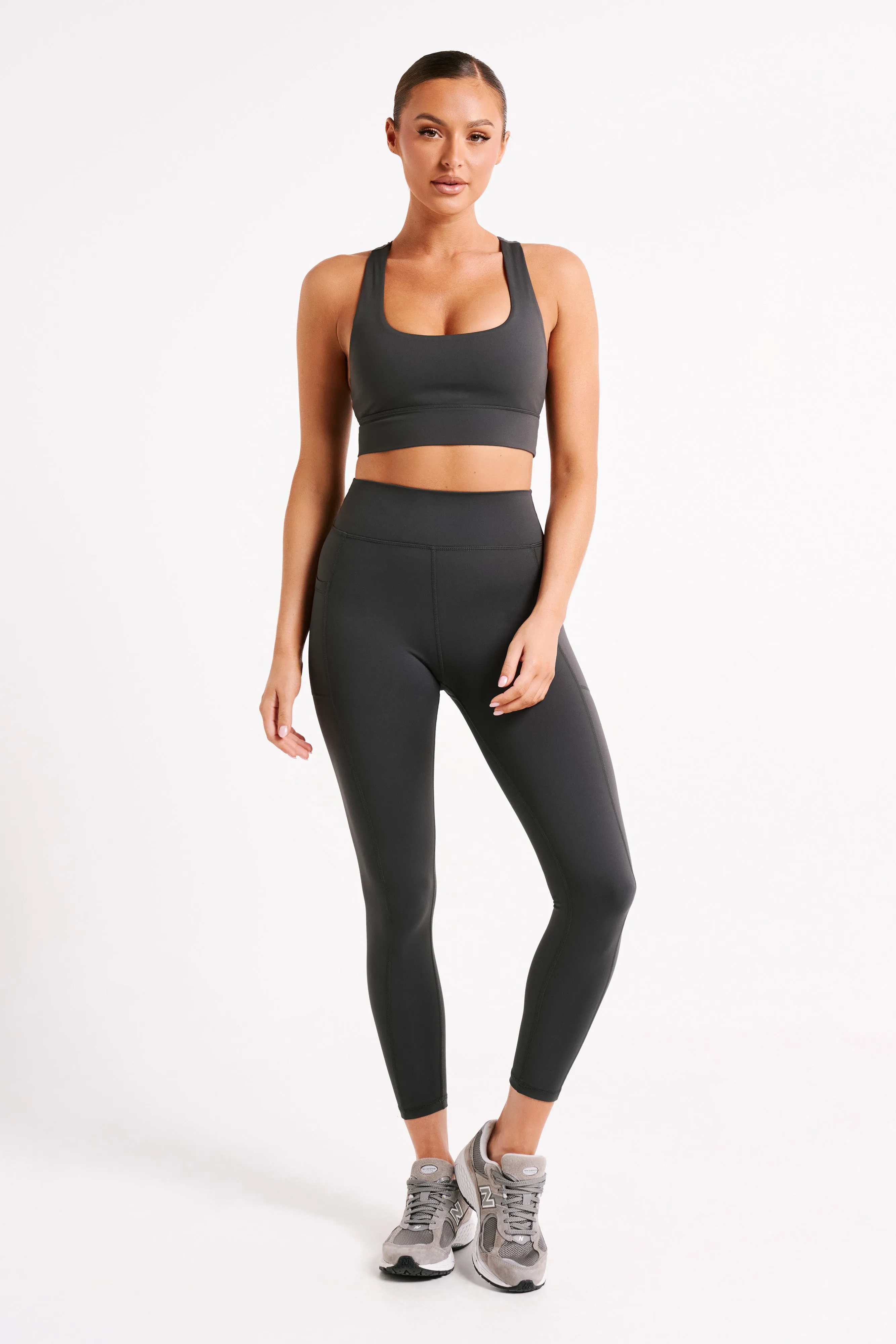 Briar V Back Leggings With Pockets - Charcoal