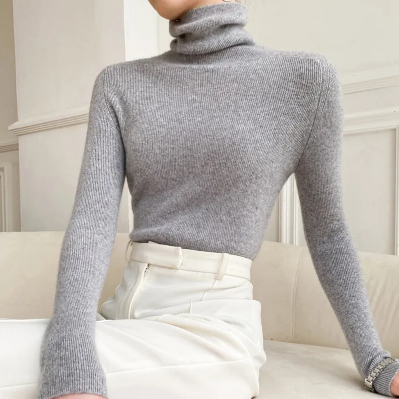 Jade Woman Slim Soft Basic Sweater